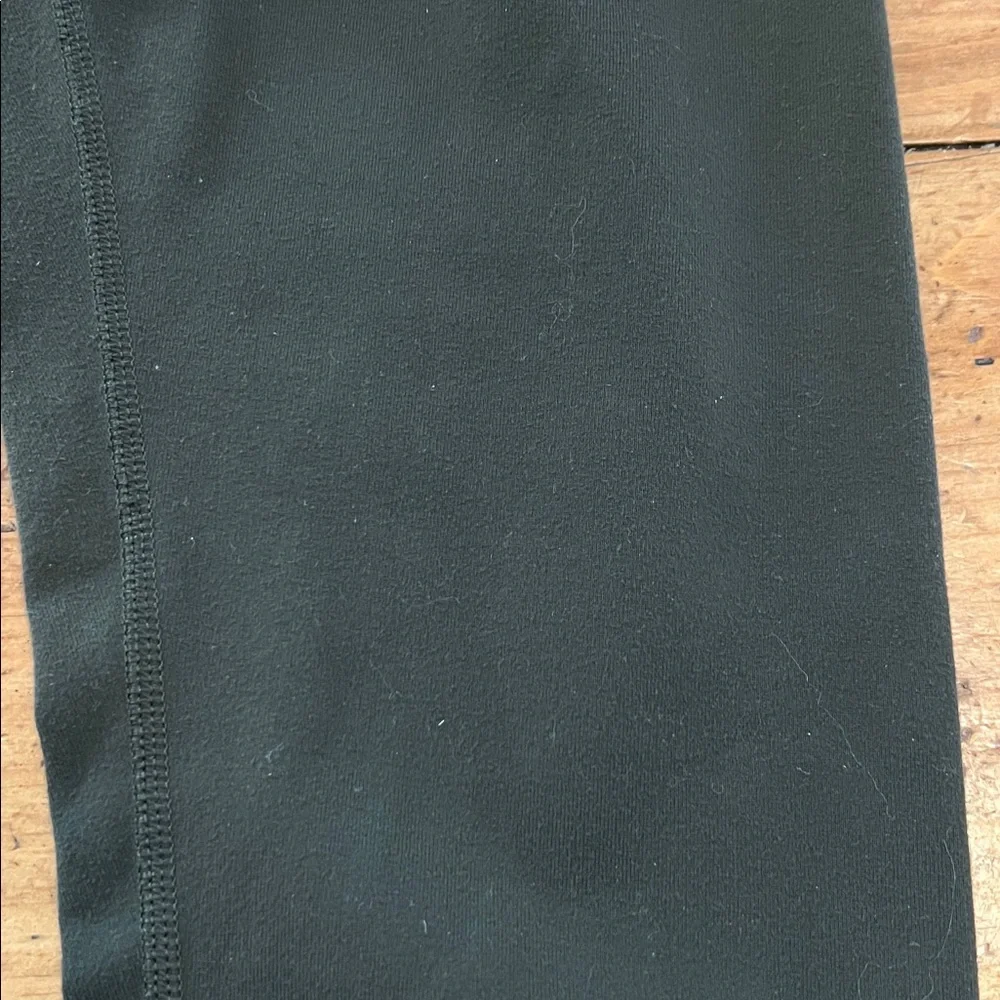 Lululemon Align super-high rise size 4 - Picture 13 of 13
